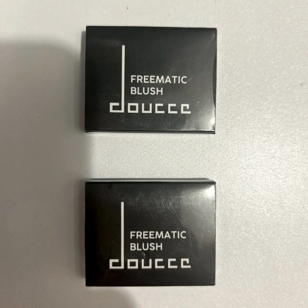 Doucce Freematic Blush Bundle